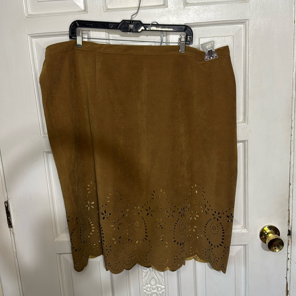 Ashley Stewart Brown Stretch Cut Out Skirt Hem Size 26